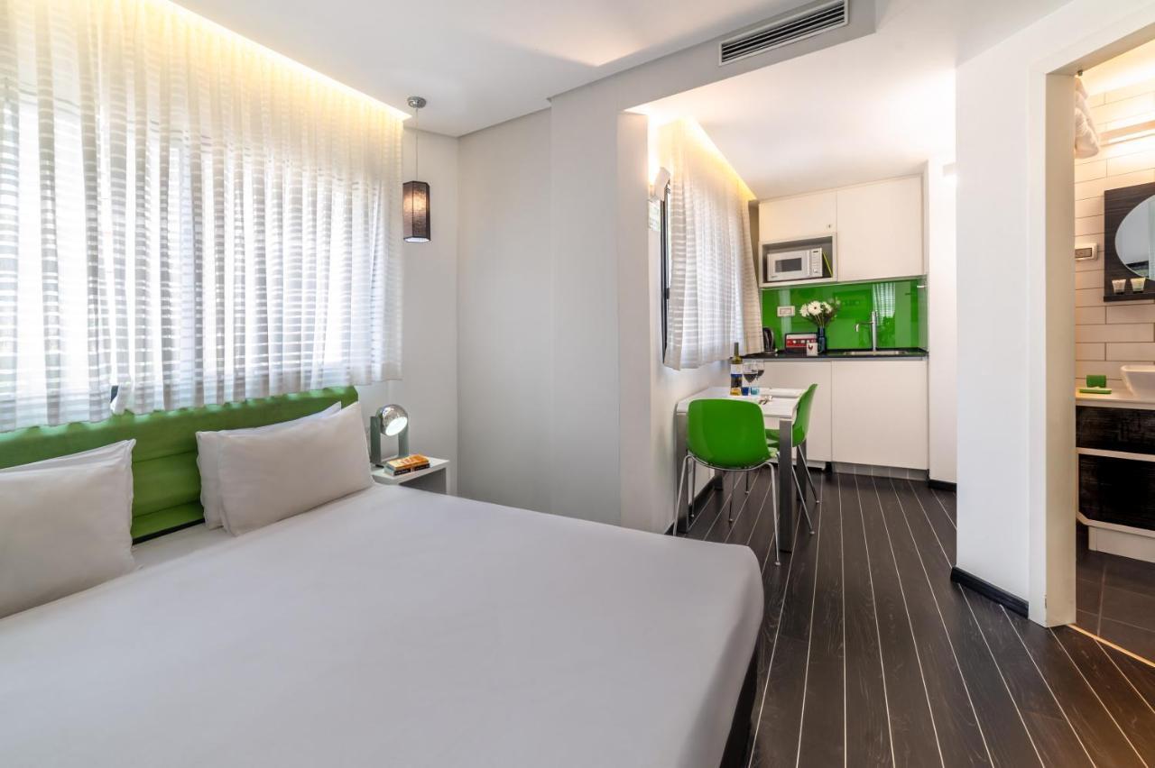 130 Rock Apartments Tel Aviv Exterior photo